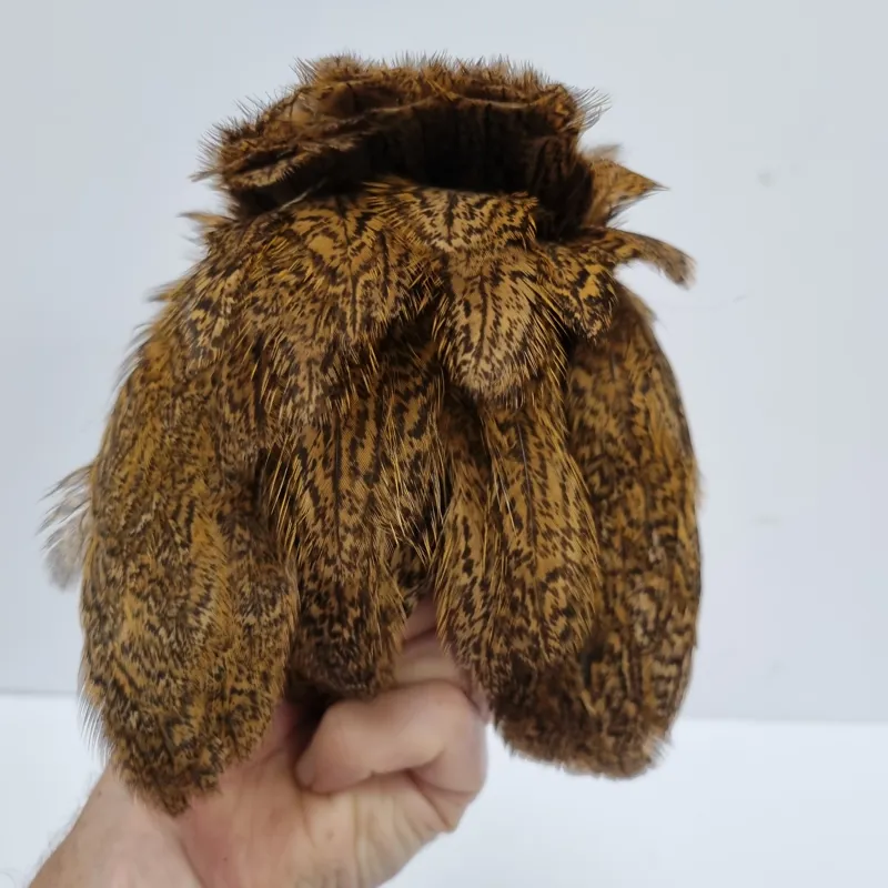 Whiting Coq de Leon Hen Cape in Speckled Copper Olive-9